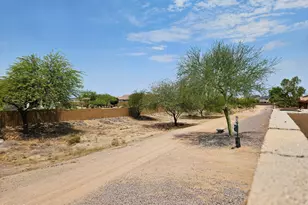 32310 N Cherry Creek Rd, San Tan Valley, AZ 85144 - Photo 27