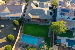 1610 W Blaylock Dr, Phoenix, AZ 85085 - Photo 33