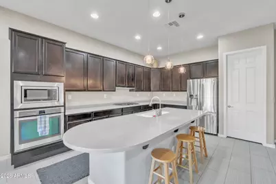 1610 W Blaylock Drive, Phoenix, AZ 85085 - Photo 9