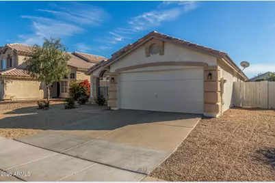 873 E Constitution Drive, Chandler, AZ 85225 - Photo 3