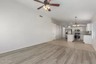 873 E Constitution Dr, Chandler, AZ 85225 - Photo 9