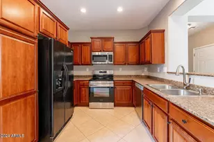 3653 W Bryce Ct, Phoenix, AZ 85086 - Photo 5