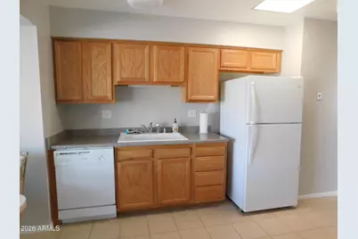 10414 W Signal Butte Circle, Sun City, AZ 85373 - Photo 5