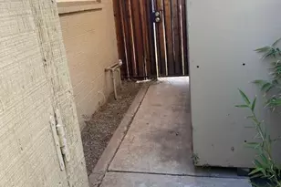 726 W Pepper Pl, Mesa, AZ 85201 - Photo 9