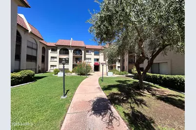 3033 E Devonshire Avenue #3008, Phoenix, AZ 85016 - Photo 1