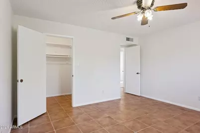 1932 E Loma Vista Drive E, Tempe, AZ 85282 - Photo 15