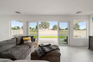 11421 N 110th Dr, Sun City, AZ 85351 - Photo 9