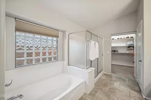 2631 E Ridge Creek Rd, Phoenix, AZ 85024 - Photo 21