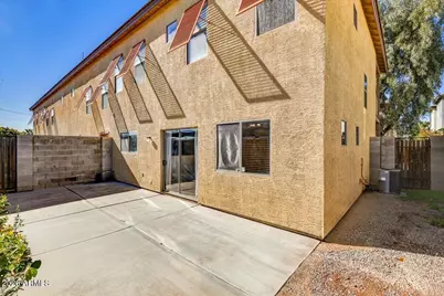 2929 N 37th Street #7, Phoenix, AZ 85018 - Photo 15