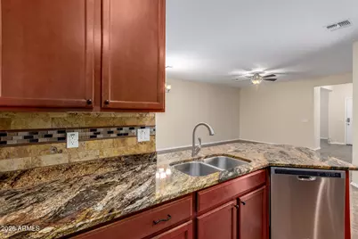 883 S Pheasant Drive, Gilbert, AZ 85296 - Photo 9