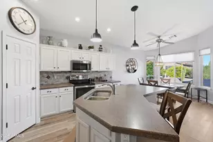 8128 E Sand Wedge Ln, Gold Canyon, AZ 85118 - Photo 9