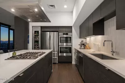 200 W Portland Street #1417, Phoenix, AZ 85003 - Photo 7