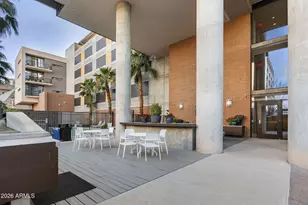 200 W Portland St, Phoenix, AZ 85003 - Photo 63