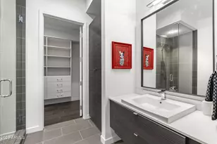 200 W Portland St, Phoenix, AZ 85003 - Photo 27