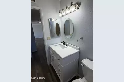3426 W Juniper Avenue W, Phoenix, AZ 85053 - Photo 9