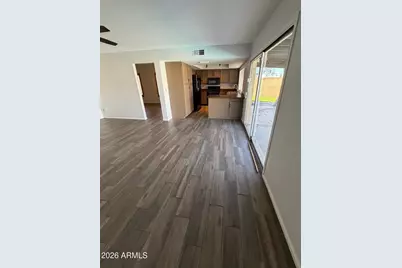 3426 W Juniper Avenue W, Phoenix, AZ 85053 - Photo 5