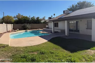 3426 W Juniper Avenue W, Phoenix, AZ 85053 - Photo 15