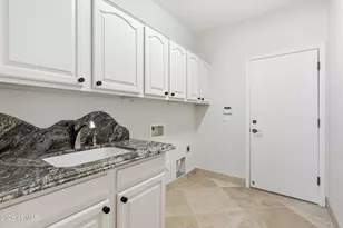 2007 W Blaylock Dr, Phoenix, AZ 85085 - Photo 37