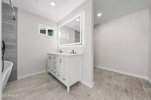 8202 E Whitton Ave, Scottsdale, AZ 85251 - Photo 13