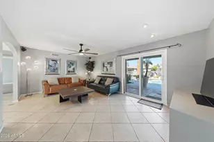 612 E Brook Hollow Dr, Phoenix, AZ 85022 - Photo 5