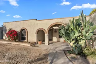 2816 E Vista Dr, Phoenix, AZ 85032 - Photo 17