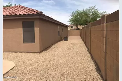 2425 E Hazeltine Way, Chandler, AZ 85249 - Photo 23