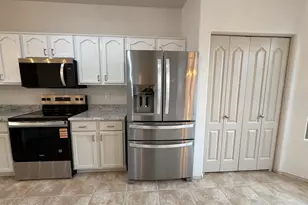 15263 W Country Gables Dr, Surprise, AZ 85379 - Photo 9