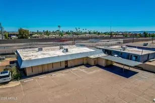 4496 N Black Cyn Hwy, Phoenix, AZ 85017 - Photo 1