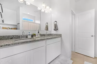 35585 W San Alvarez Avenue, Maricopa, AZ 85138 - Photo 9