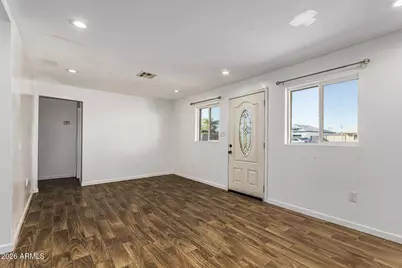 4805 S 35th Drive, Phoenix, AZ 85041 - Photo 9