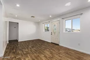 4805 S 35th Dr, Phoenix, AZ 85041 - Photo 9