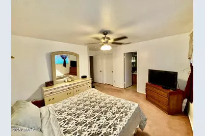10705 W Montecito Avenue, Phoenix, AZ 85037 - Photo 9