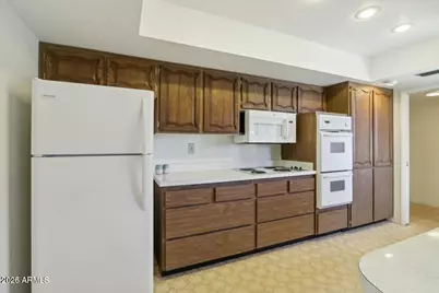 9706 W Long Hills Drive, Sun City, AZ 85351 - Photo 3