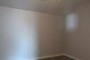 224 S Adonis Ave, Miami, AZ 85539 - Photo 11