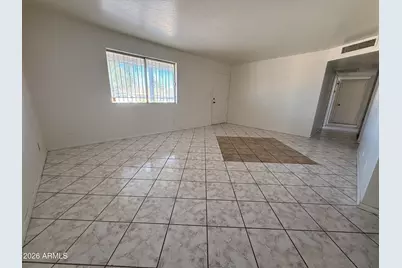 29 E Euclid Avenue, Phoenix, AZ 85042 - Photo 5