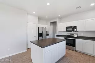 33728 S Colony Dr, Red Rock, AZ 85145 - Photo 11