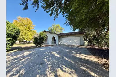 7827 N 61st Avenue, Glendale, AZ 85301 - Photo 1