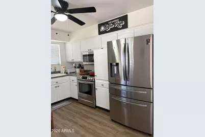 10022 W Lakeview Circle N, Sun City, AZ 85351 - Photo 9
