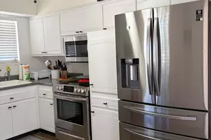 10022 W Lakeview Cir N, Sun City, AZ 85351 - Photo 9
