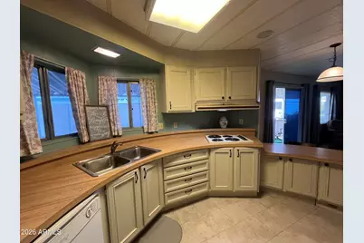 10960 N 67th Avenue #81, Glendale, AZ 85304 - Photo 7