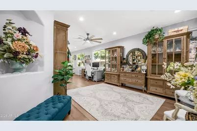 25084 N 68th Avenue, Peoria, AZ 85383 - Photo 13