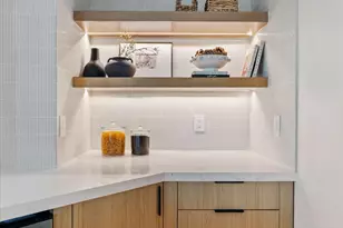 4928 E Paradise Ln, Scottsdale, AZ 85254 - Photo 13