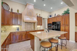 12588 W Maya Way, Peoria, AZ 85383 - Photo 9