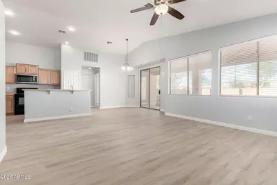 3230 S 74th Lane, Phoenix, AZ 85043 - Photo 5