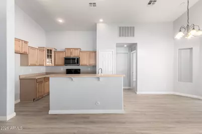 3230 S 74th Lane, Phoenix, AZ 85043 - Photo 9