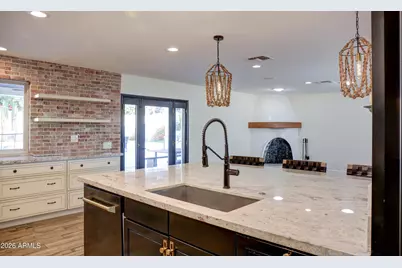 2016 E State Avenue, Phoenix, AZ 85020 - Photo 15