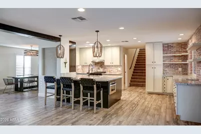 2016 E State Avenue, Phoenix, AZ 85020 - Photo 7