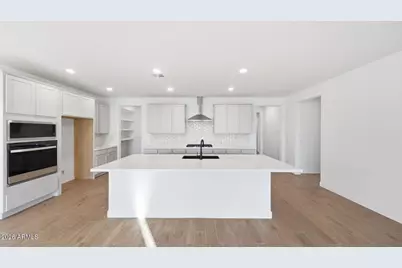 28810 N 174th Lane, Surprise, AZ 85387 - Photo 7