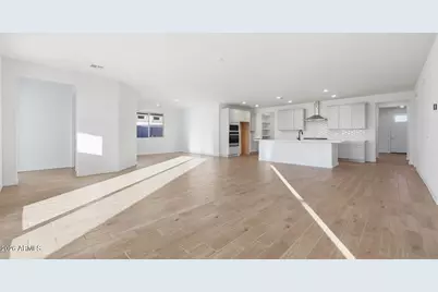 28810 N 174th Lane, Surprise, AZ 85387 - Photo 5