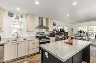 2060 N Center St, Mesa, AZ 85201 - Photo 11